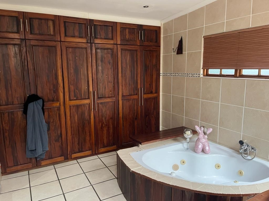 4 Bedroom Property for Sale in Worcester Western Cape